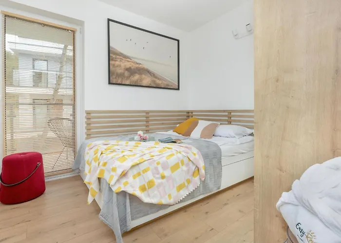 In Near Baltic Sea Lägenhet Pobierowo